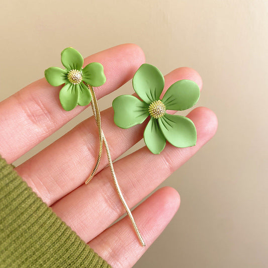 Elegant Earring for Every Occasion