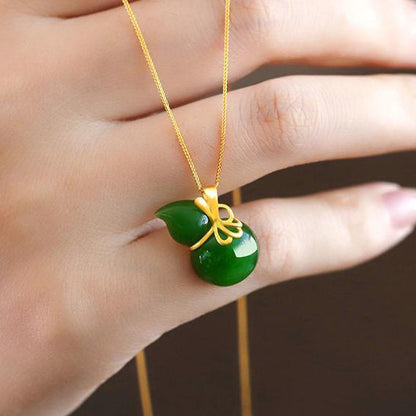 Stunning Gold Necklace for Daily Wear