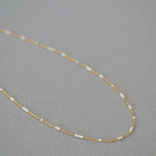 Stunning Gold Necklace for Daily Wear