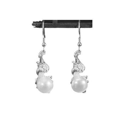 Beautiful Silver Set with Unique Style