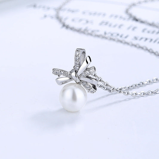 Beautiful Pearl Necklace with Unique Style