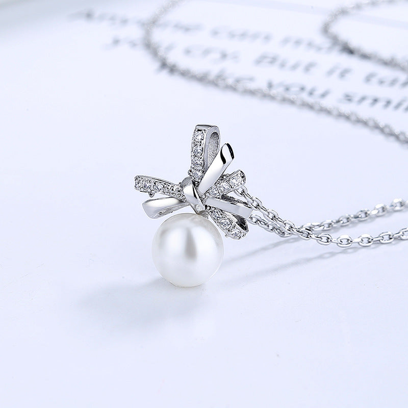 Beautiful Pearl Necklace with Unique Style
