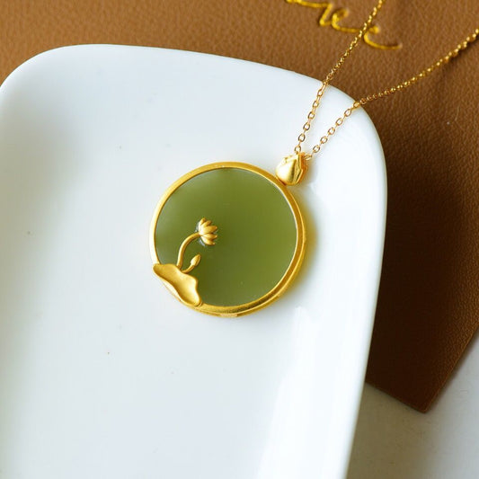 Stunning Gold Necklace for Daily Wear
