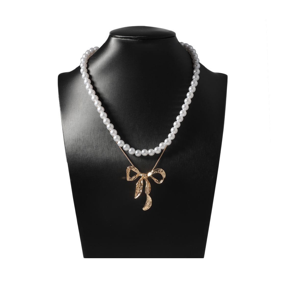 Stunning Pearl Necklace for Daily Wear