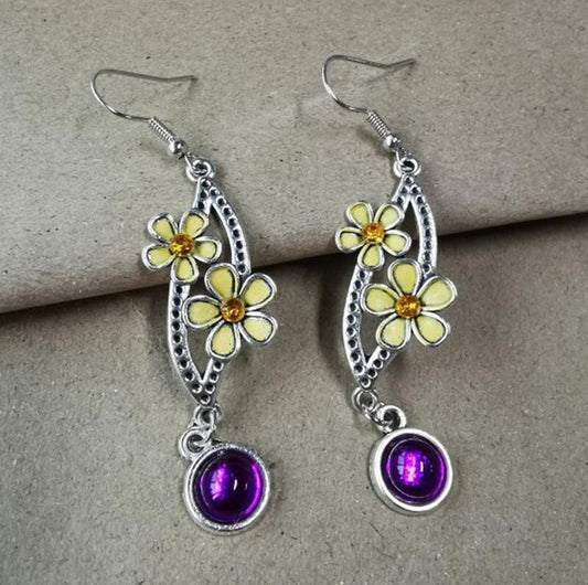 Romantic Silver Earring for Special Moments
