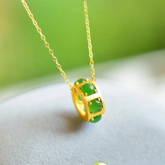 Stunning Silver Necklace for Daily Wear