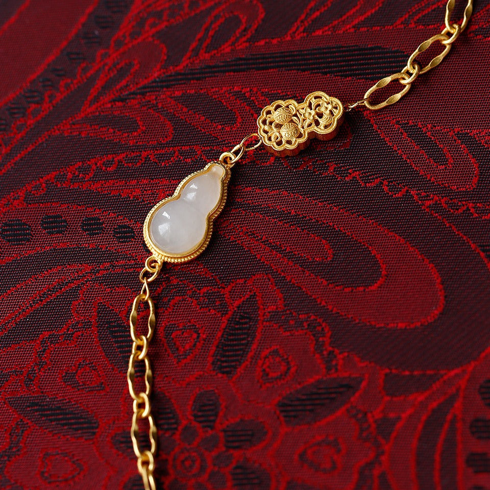Stunning Gold Bracelet for Daily Wear