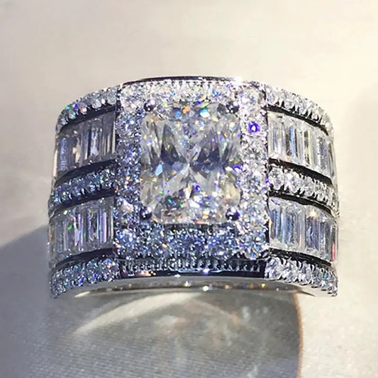 Charming Piece for Any Occasion