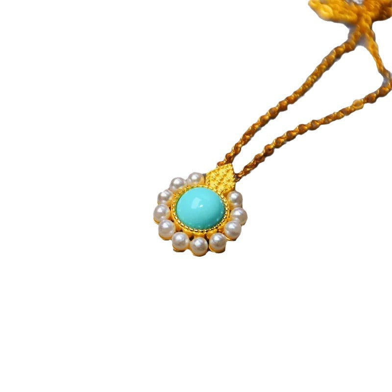 Romantic Silver Necklace for Special Moments
