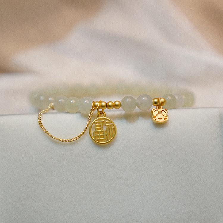 Classic Bracelet with Timeless Appeal