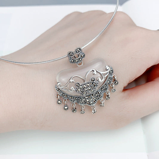 Beautiful Silver Necklace with Unique Style