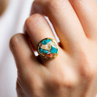Romantic Gold Ring for Special Moments