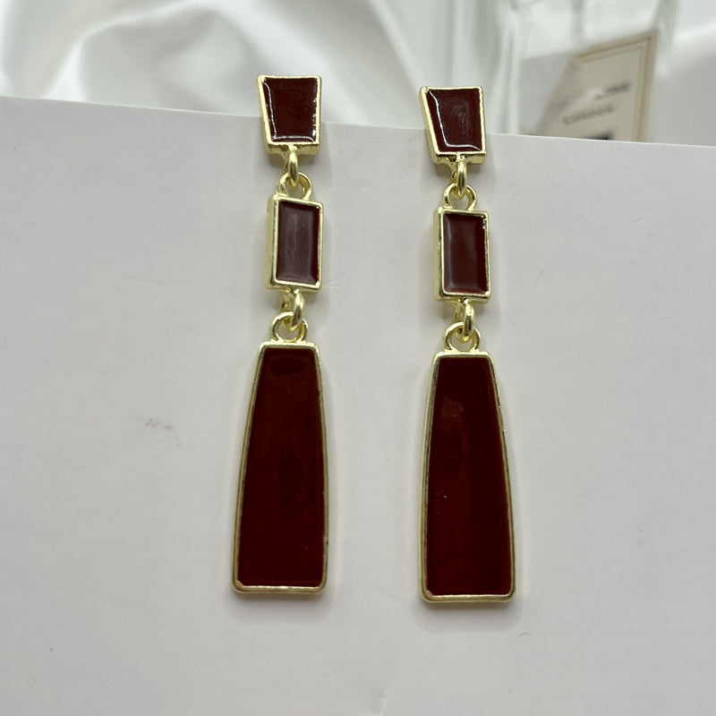 Classic Earring with Timeless Appeal