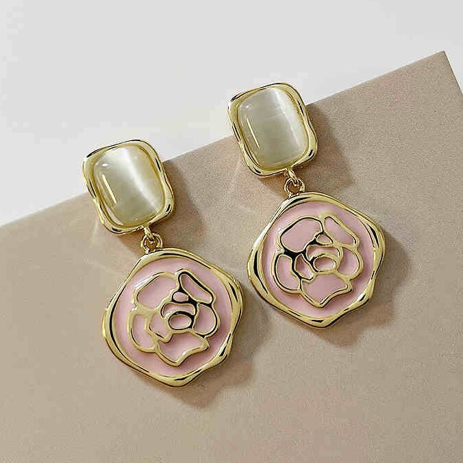 Beautiful Earring with Unique Style