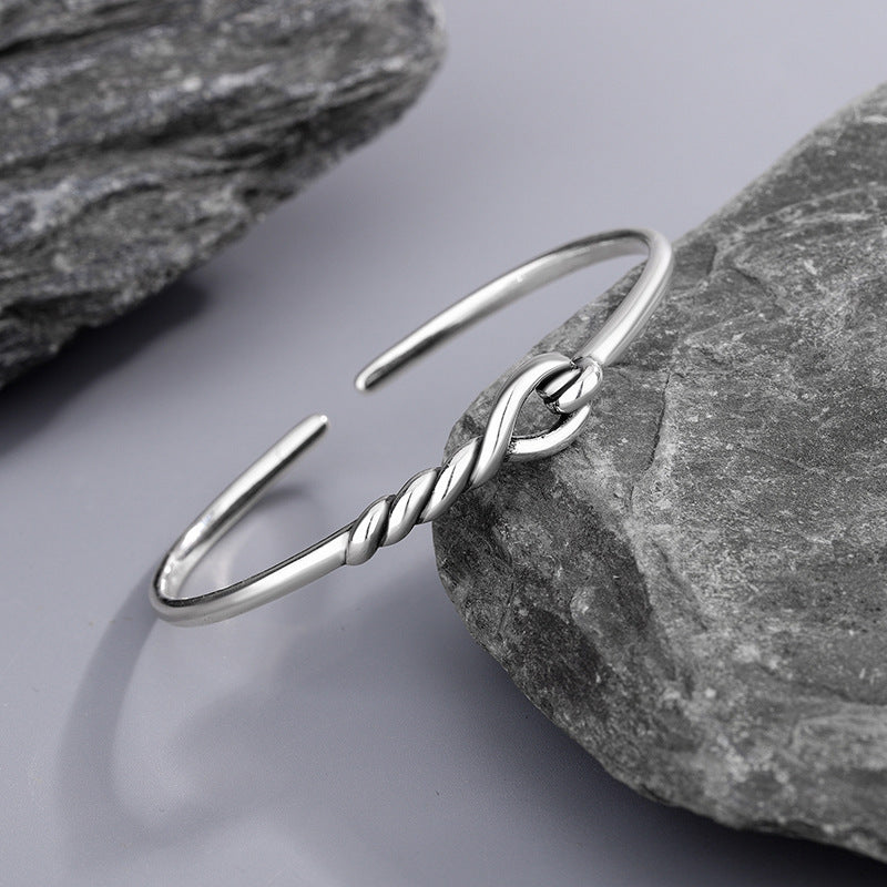 Classic Bracelet with Timeless Appeal