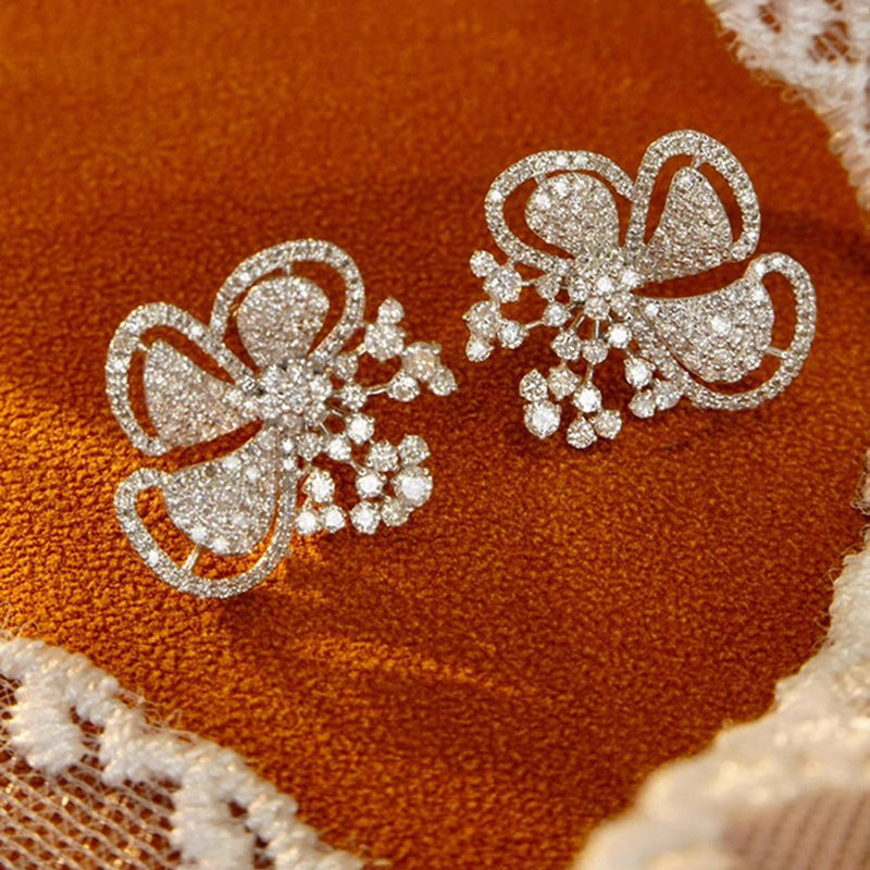 Beautiful Earring with Unique Style