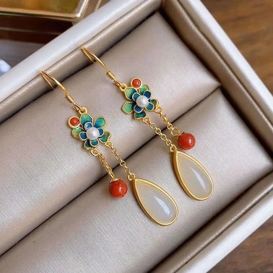 Beautiful Silver Earring with Unique Style
