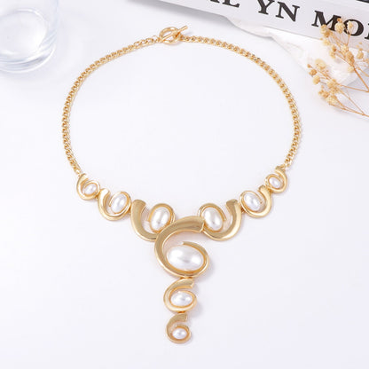 Vintage Handmade Pearl Necklace
