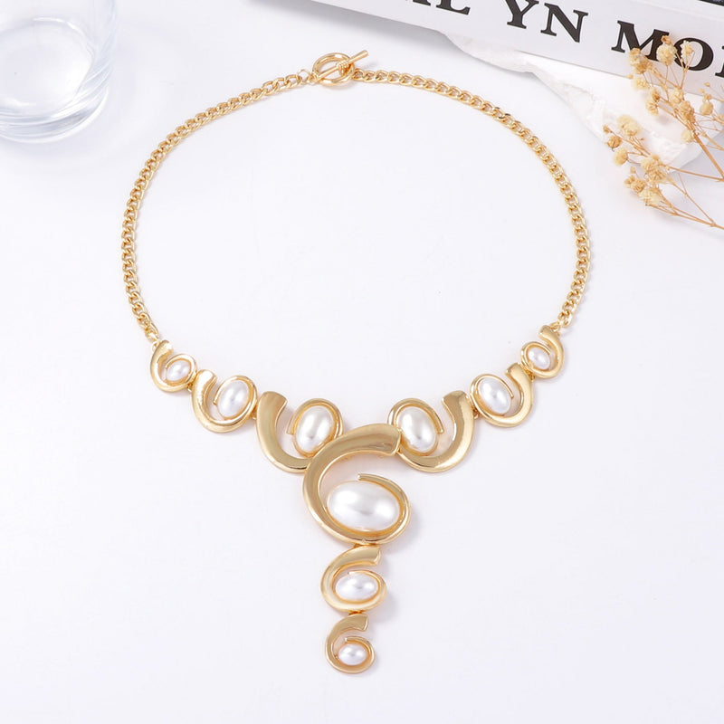 Vintage Handmade Pearl Necklace