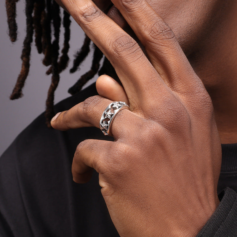 Classic Silver Ring with Timeless Appeal