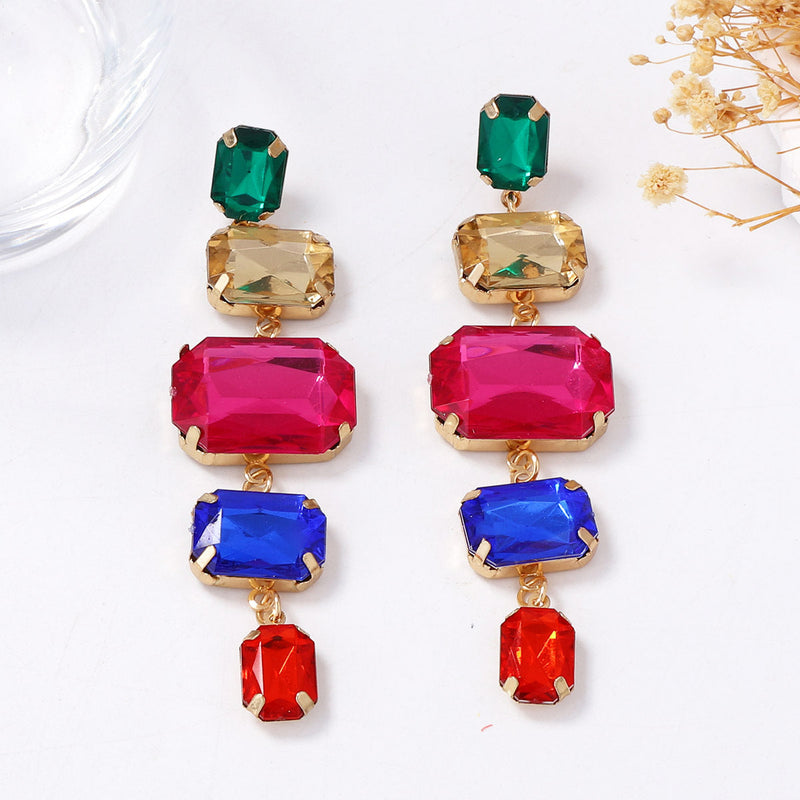 Charming Piece for Any Occasion