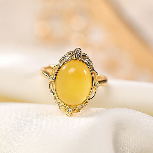 Romantic Gold Ring for Special Moments