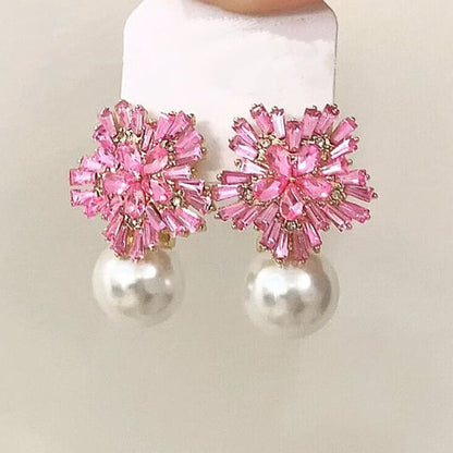 Beautiful Pearl Earring with Unique Style