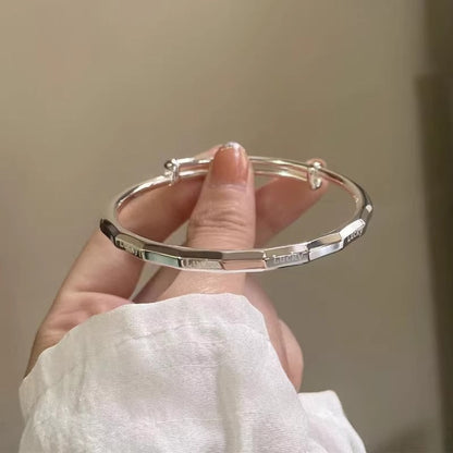 Beautiful Bracelet with Unique Style