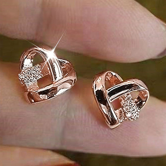 Classic Gold Earring with Timeless Appeal