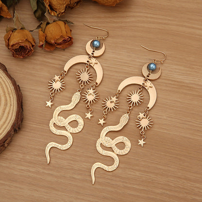 Delicate Artisan Gold Earring