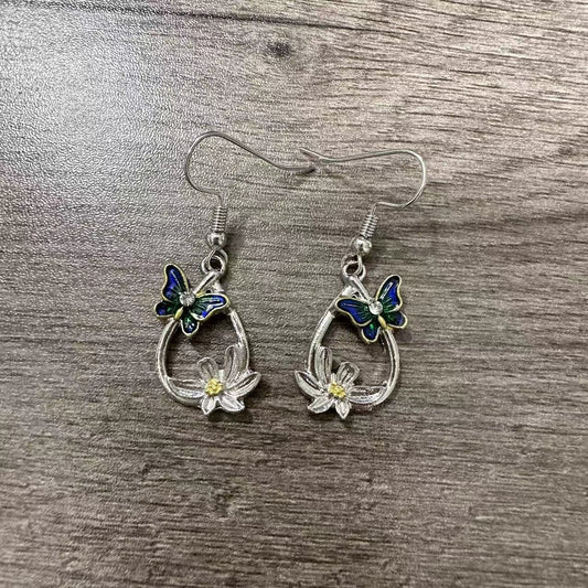 Charming Earring for Any Occasion