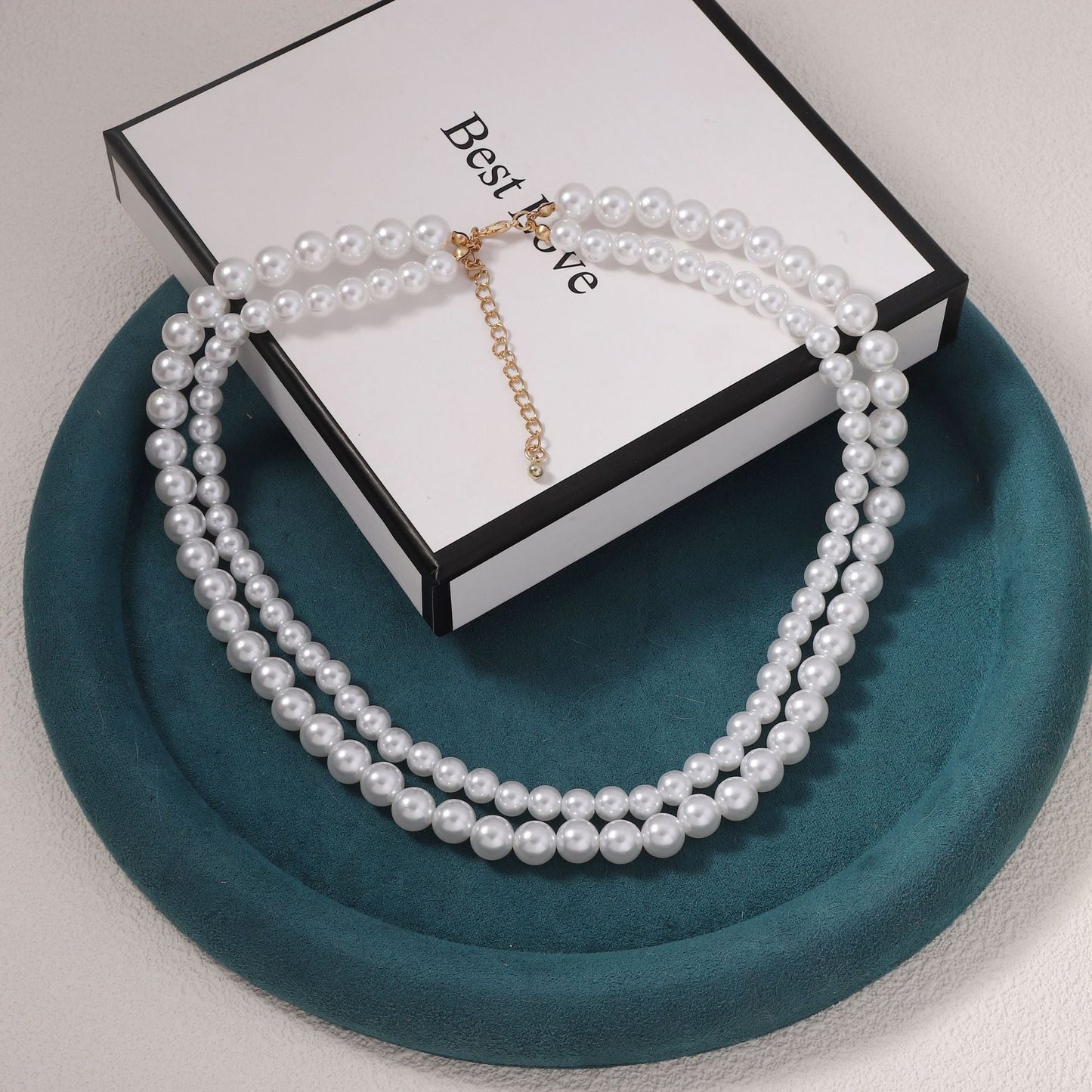 Romantic Pearl Necklace for Special Moments