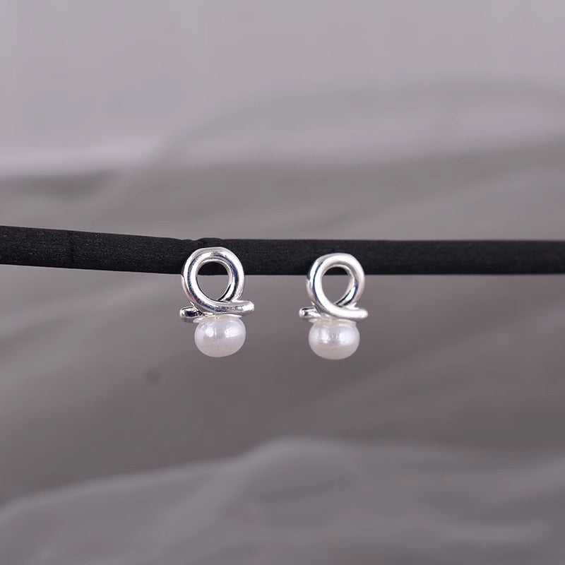 Stunning Pearl Earring for Daily Wear