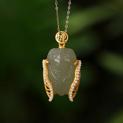 Classic Gold Set with Timeless Appeal