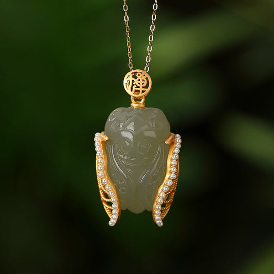 Classic Gold Set with Timeless Appeal