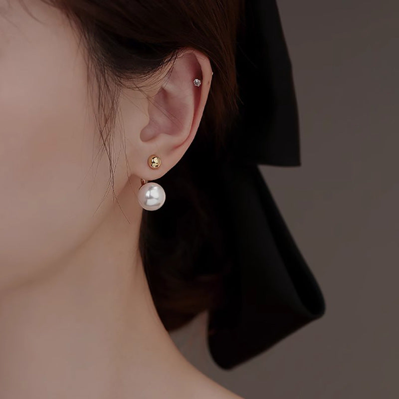 Classic Pearl Earring with Timeless Appeal