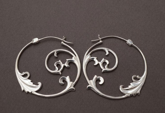Charming Earring for Any Occasion