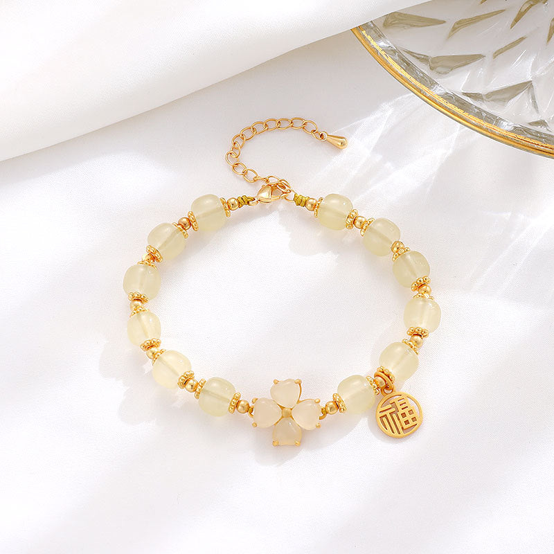 Classic Silver Bracelet with Timeless Appeal
