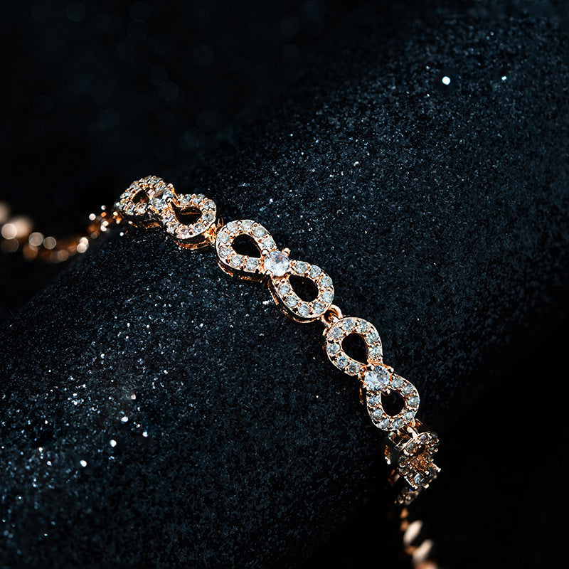 Beautiful Gold Bracelet with Unique Style