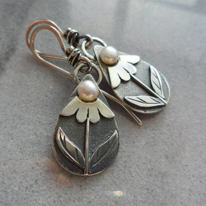 Beautiful Pearl Earring with Unique Style