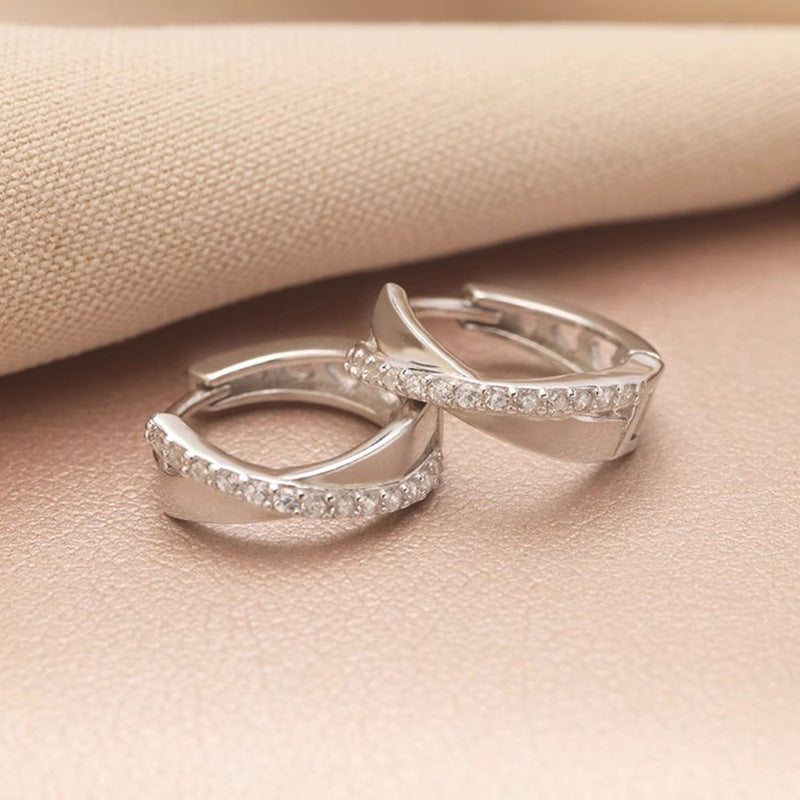 Classic Earring with Timeless Appeal