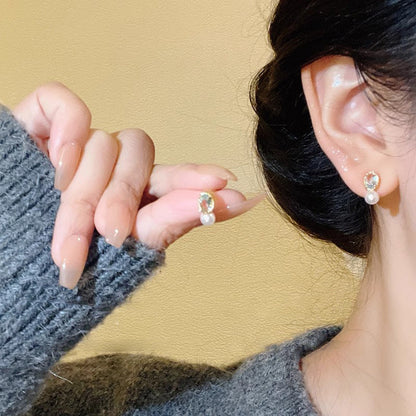 Classic Pearl Earring with Timeless Appeal