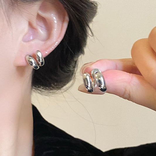 Elegant Silver Earring for Every Occasion