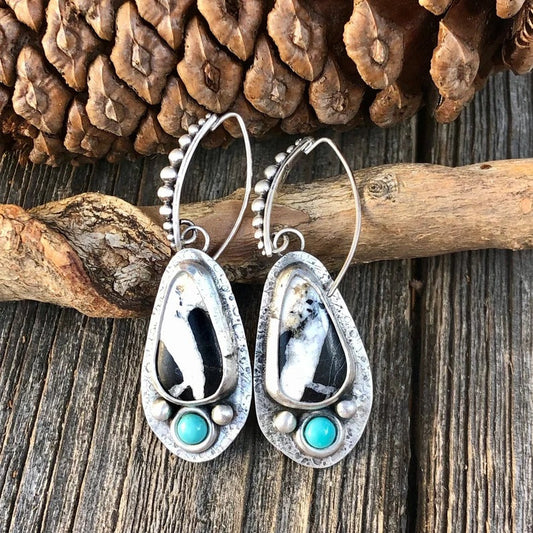 Charming Earring for Any Occasion