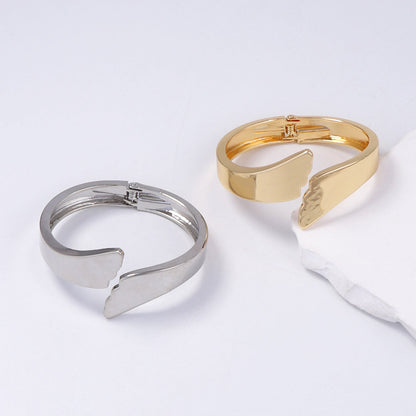 Charming Bracelet for Any Occasion