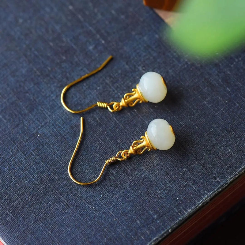Elegant Silver Earring for Every Occasion