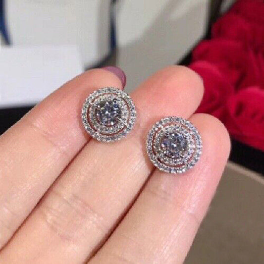 Classic Earring with Timeless Appeal