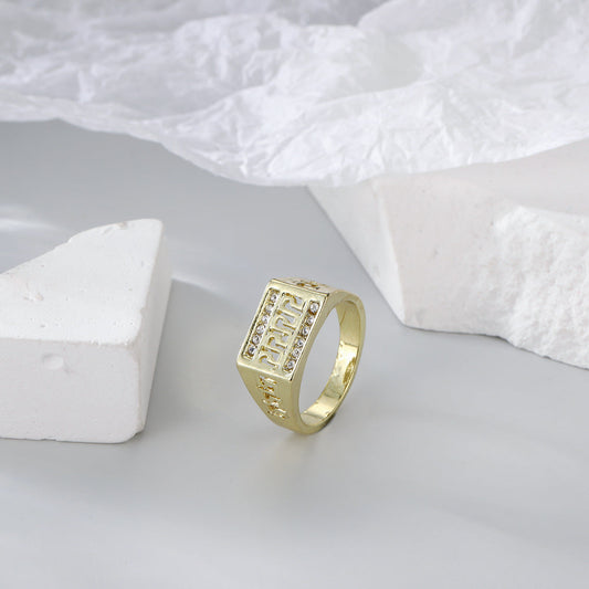 Classic Gold Ring with Timeless Appeal