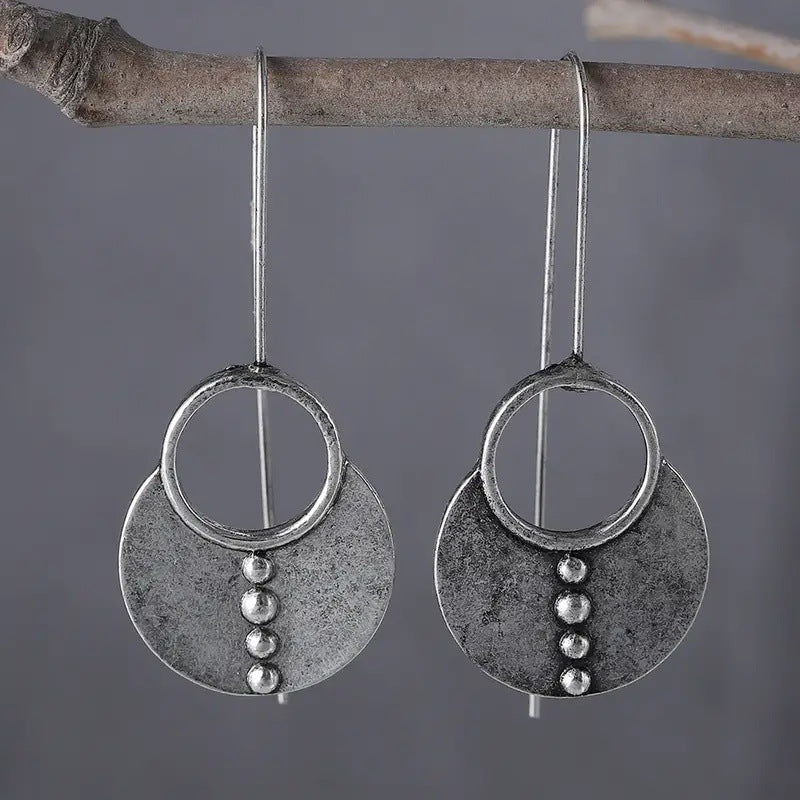 Romantic Silver Earring for Special Moments