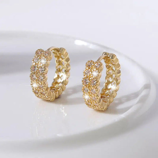 Romantic Gold Earring for Special Moments